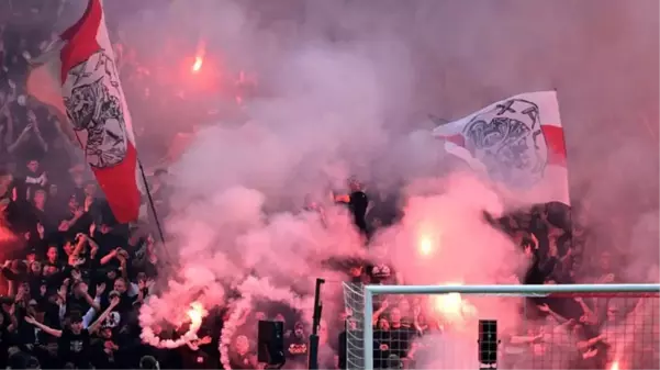 Konuk takım gol attıkça ev sahibi taraftarlar çıldırdı! Ajax-Feyenoord maçı tatil edildi