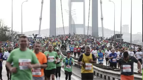 İstanbul Maratonu nedeniyle 15 Temmuz şehitler köprüsü trafiğe kapatıldı