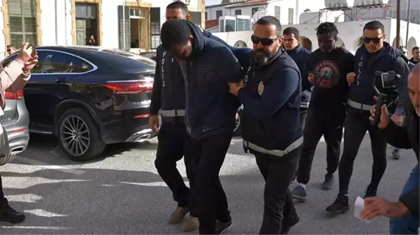 KKTC'de döviz bürosu sahibini öldürmüşlerdi! Kamerunlu katil zanlılarını polise teslim eden 3 Kıbrıs Türkü'nü Rum polisi tutukladı