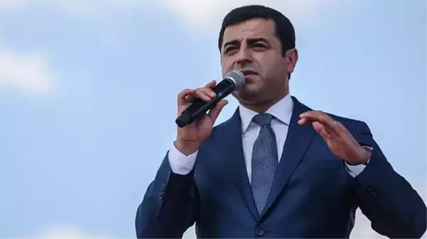 DEM Parti milletvekilleri Mehmet Rüştü Tiryaki ve Saruhan Oluç, Selahattin Demirtaş'ı cezaevinde ziyaret etti