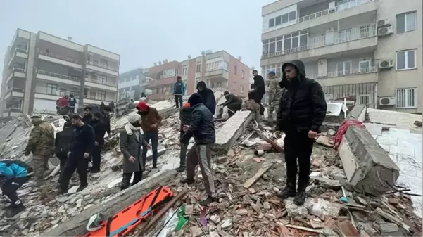 6 Şubat'ta yıkılan binalarla ilgili ilk karar! Müteahhide 18 yıl hapis cezası