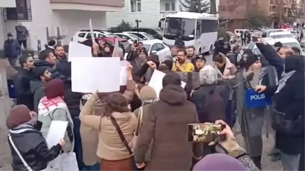 Limak Holding önünde İsrail protestosu! Slogan atan gruba polis müdahale etti