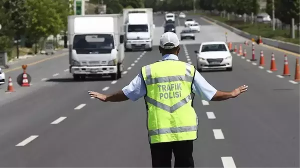 AK Parti'nin İstanbul mitingi için bazı yollar trafiğe kapatıldı