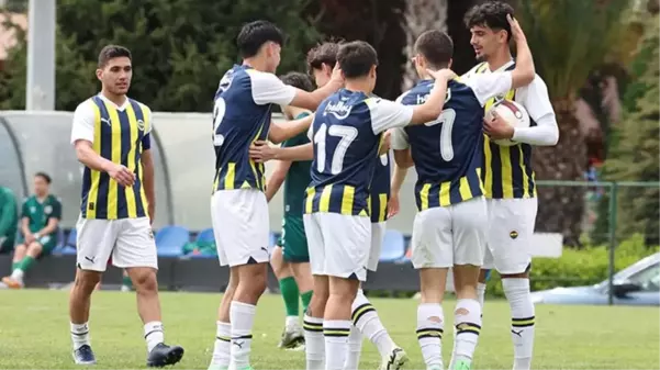 Fenerbahçe, Süper Kupa maçı için U19 takımıyla Şanlıurfa'ya gitti