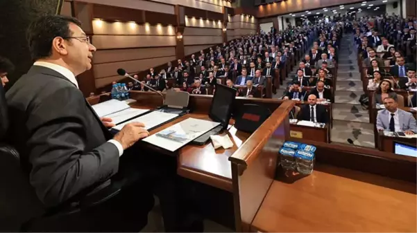 İBB meclisinde yeni dönem! AK Parti'nin teklifleri, CHP'nin oy çokluğuyla reddedildi