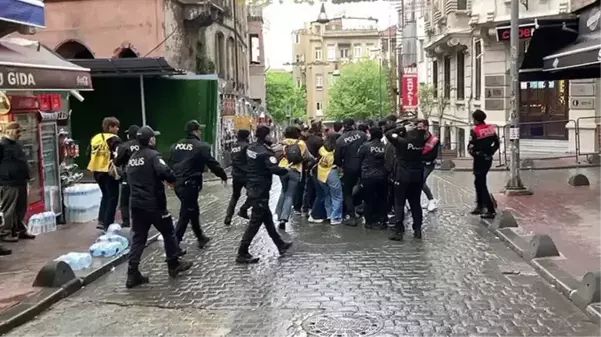 Taksim'e yürümek isteyen gruplara polis müdahalesi! Çok sayıda kişi gözaltına alındı