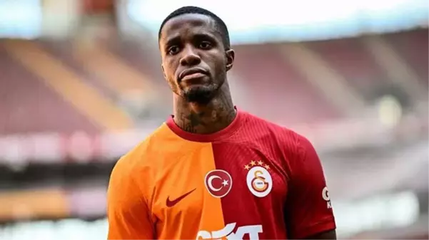 Galatasaraylı Zaha, kendisine gelen ırkçı mesajı ifşa etti