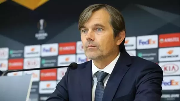 Fenerbahçe'nin eski teknik direktörü Phillip Cocu, Vitesse'nin başına geçti