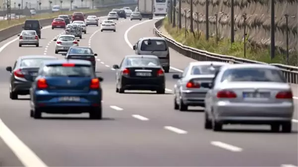 Bayram tatilinin ilk günündeki trafik kazalarında 5 ölü, 1421 yaralı