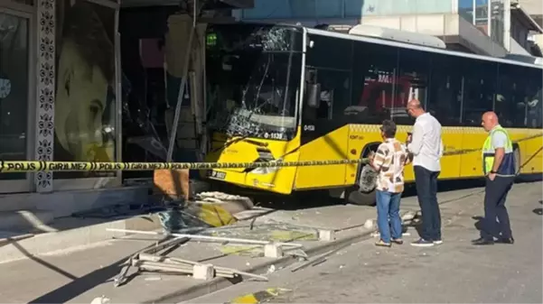 Pendik'te İETT otobüsü kuaför dükkanına daldı: 6 yaralı