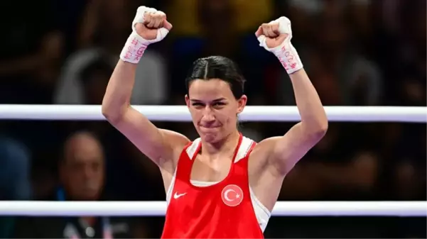 Milli boksör Hatice Akbaş Paris Olimpiyat Oyunları'nda gümüş madalya kazandı