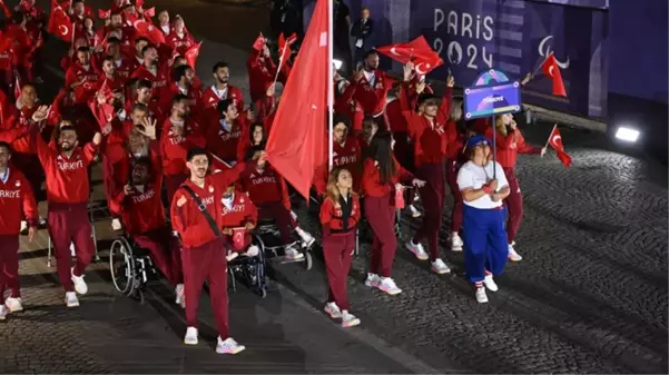 Paris'te 17. Paralimpik Oyunları'nın açılış töreni yapıldı: Sporcularımız Concorde Meydanı'ndan geçti