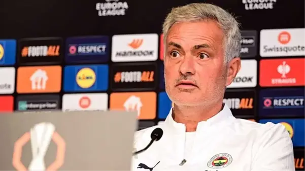 Fenerbahçe'de beklenmedik ayrılık! Jose Mourinho'yu bırakıp gitti