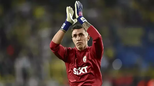 Muslera'dan kafa karıştıran paylaşım! Herkes aynı yorumu yapıyor