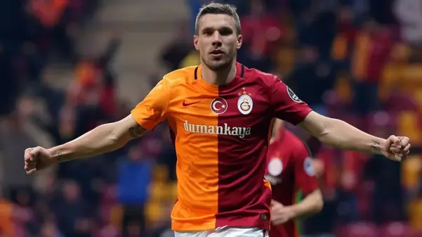 Lukas Podolski aktif futbol kariyerini noktaladı