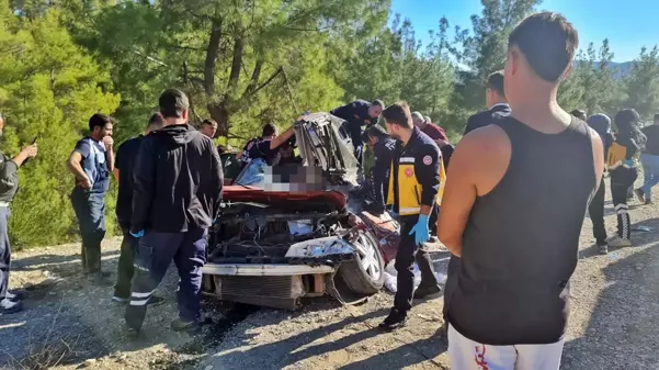 Burdur'da feci kaza: 2 ölü, 6 yaralı