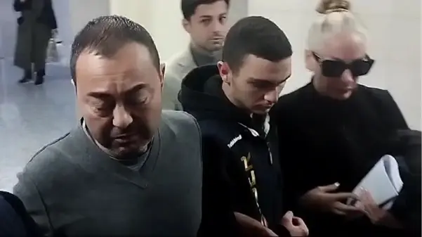 İstanbul'da Yasadışı Bahse Teşvik Soruşturması: Serdar Ortaç ve Mehmet Ali Erbil Gözaltında