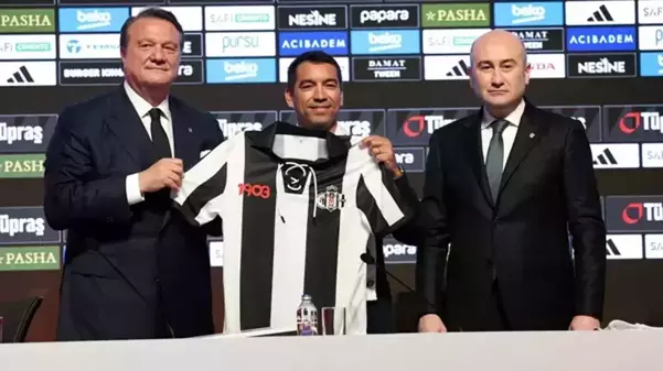 Giovanni van Bronckhorst Beşiktaş'tan ayrılıyor mu? Hasan Arat'tan tartışmaları bitirecek sözler