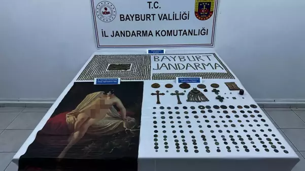 Bayburt'ta dünyaca ünlü ressam Belloli'ye ait tablo ele geçirildi