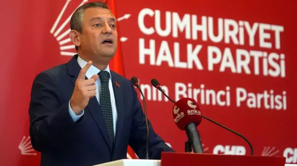 CHP lideri Özel'den teğmenler için ihraç talebine sert tepki