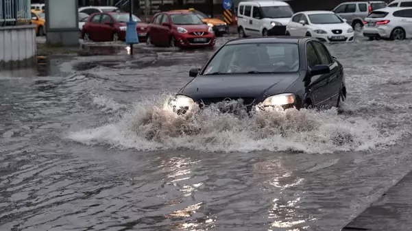 Antalya'da eğitime 1 gün ara