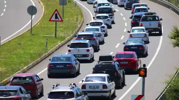 Türkiye'de alışılmışın aksine içten yanmalı motorlu araçlar değil elektrikli araç sayısı hızla artıyor