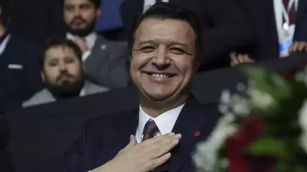 Saadet Partisi'nde yeni genel başkan Mahmut Arıkan