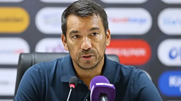 Beşiktaş'ta Giovanni van Bronckhorst ile yollar ayrılabilir