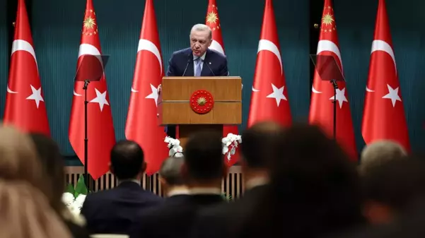 Kabine sonrası Erdoğan'dan yetkisiz çakar kullananlara net mesaj: Kimsenin gözünün yaşına bakmayacağız