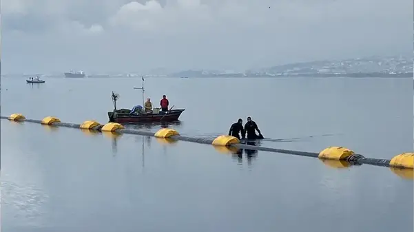 Kocaeli'nde balıkçıların ağına elleri ve ayakları bağlanmış erkek cesedi takıldı