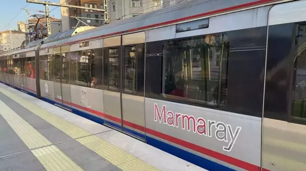 Marmaray'da teknik arıza: Seferler iptal edildi