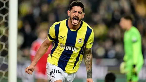 Samet Akaydın Fenerbahçe'den ayrılmayı kafasına koydu