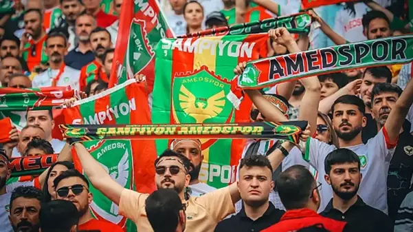 Koli koli gidiyor: Amedspor tırları Almanya'ya doğru yola çıktı