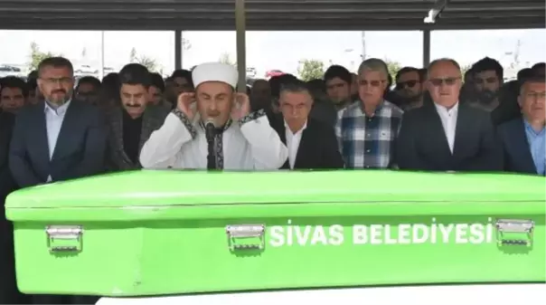 Sivas Belediye Meclis Üyesi TIR Kazasında Hayatını Kaybetti