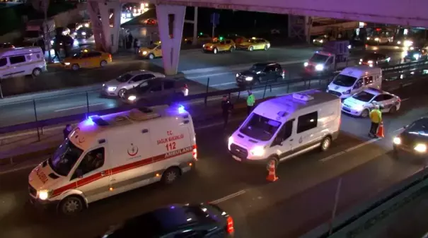 Yenibosna'da metrobüs üst geçidinden yola atlayan kadın hayatını kaybetti