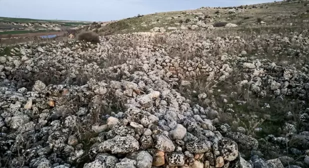 Adıyaman'ın Besni ilçesinde 1500 yıllık yapı kalıntıları bulundu