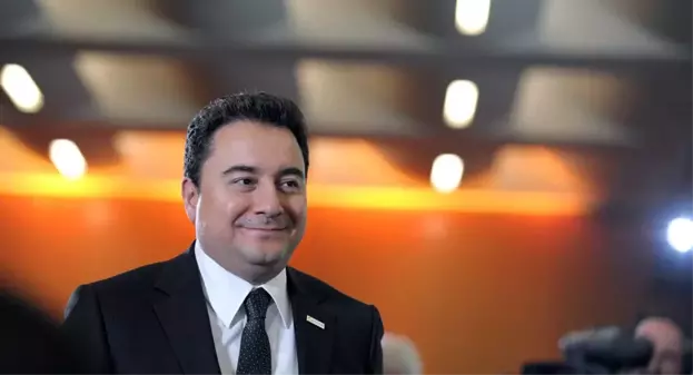 Fehmi Koru, Ali Babacan'ın partisi için tarih verip yer alacak isimleri açıkladı