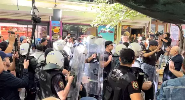 Tunceli'de Gösteri Yapmak İsteyen Gruba Polis Müdahalesi