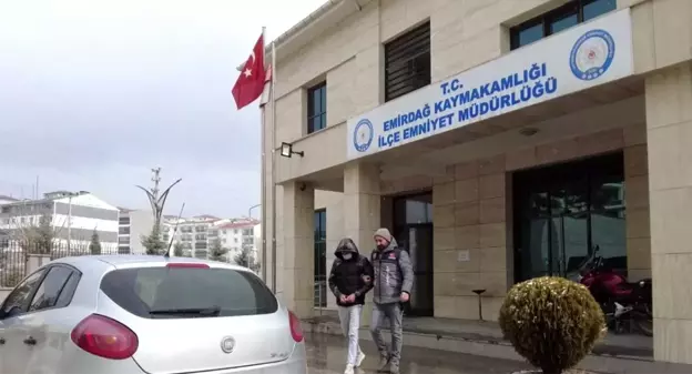 Cezaevinden izinli çıkan şahıs uyuşturucu satmaya çalışırken yakalandı