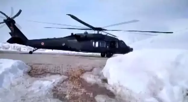 Ekipler helikopterle bölgeye ulaşarak elektrik arızasını giderdi