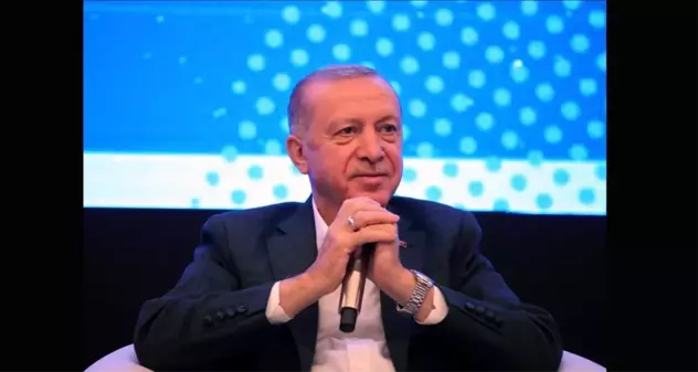 Cumhurbaşkanı Recep Tayyip Erdoğan Truva Müzesi'nde Ezineli Yahya Çavuş Belgeseli Galası'nda gençler ile buluştu