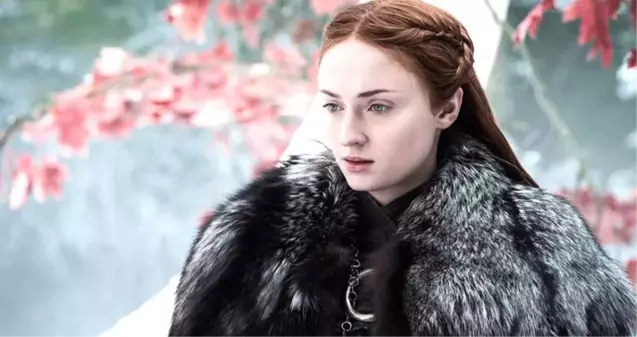 Game of Thrones'un Sansa'sı Sophie Turner, dünyaevine girdi!