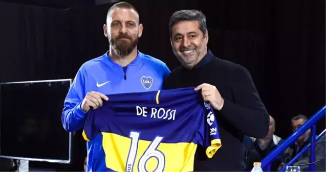 Boca Juniors, De Rossi'yi basına tanıttı