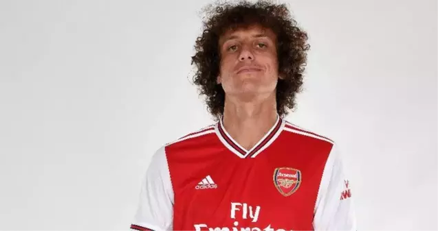 David Luiz, Arsenal'e imza attı