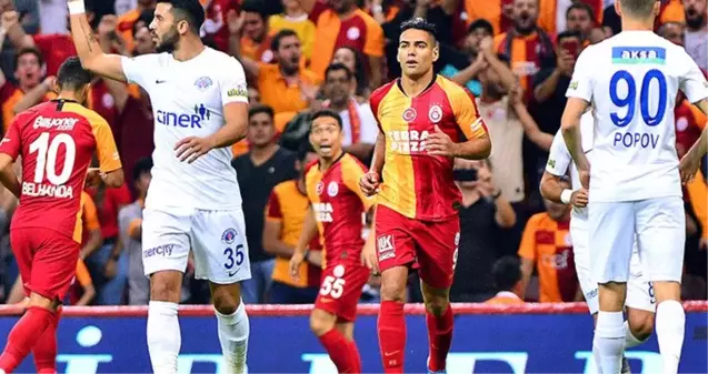 Kasımpaşa maçında çenesi kırılan Younes Belhanda ameliyat edildi!