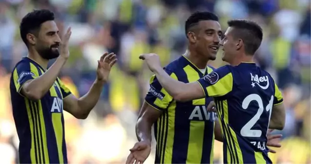 Fenerbahçe'de devre arasında 3 isim yolcu!