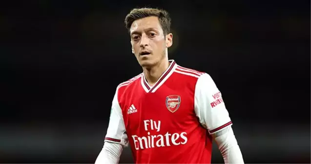 Arsenal Teknik Direktörü Unai Emery'den Mesut Özil'e açık kapı!