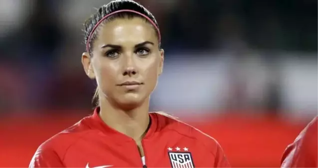 Alex Morgan hamile olduğunu sosyal medyadan duyurdu