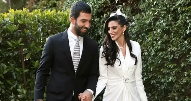 Arda Turan'ın eşi Aslıhan Doğan Turan 5 haftalık hamile