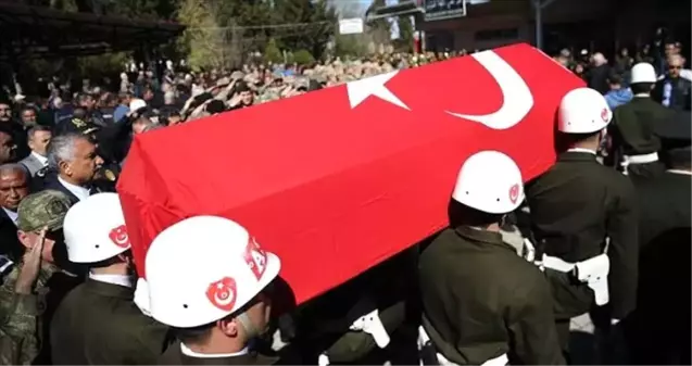 3 asker yıldırım düşmesi sonucu, 2 asker PKK saldırısı sonucu şehit oldu